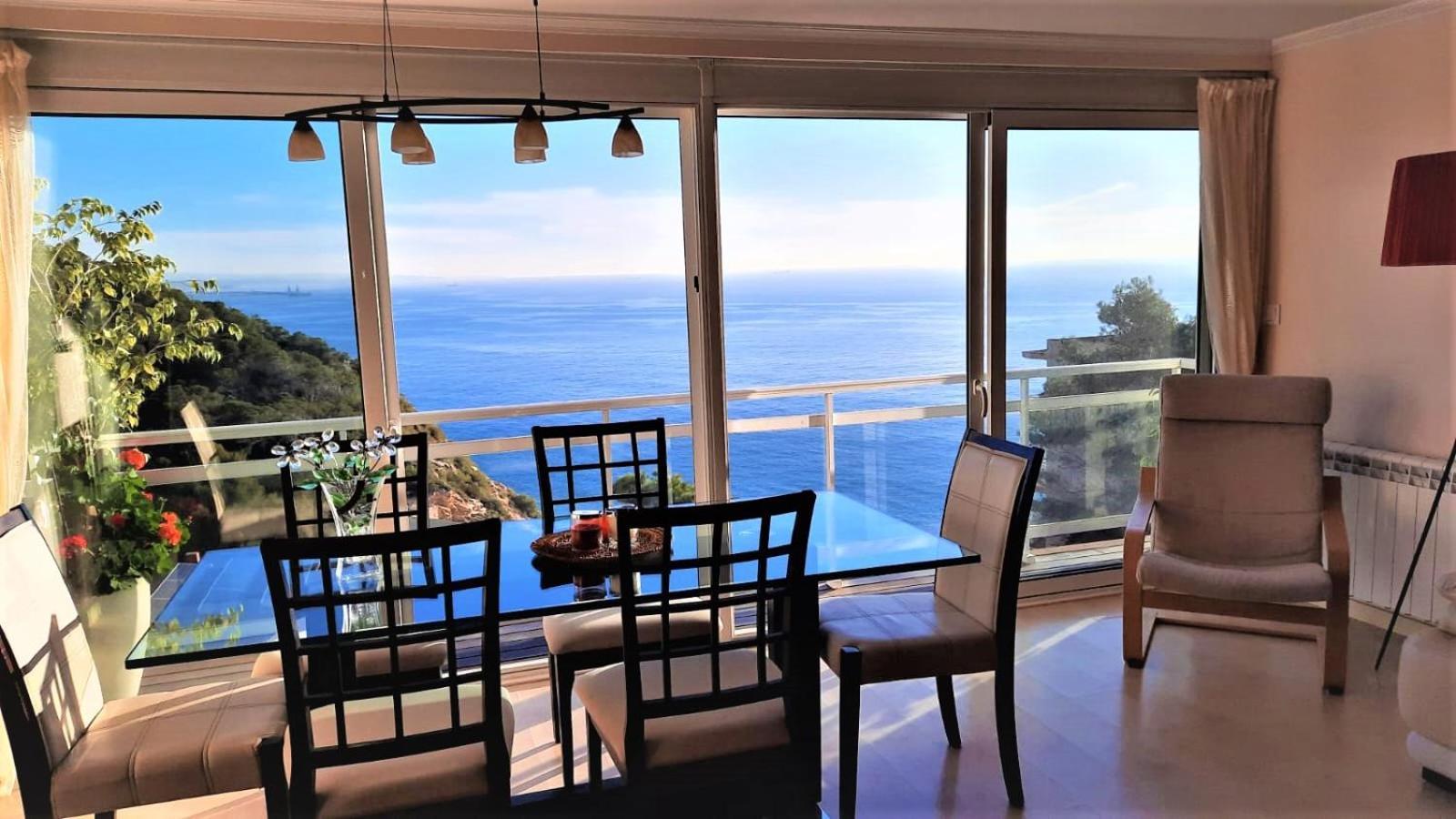 Jacqueline Apartment *