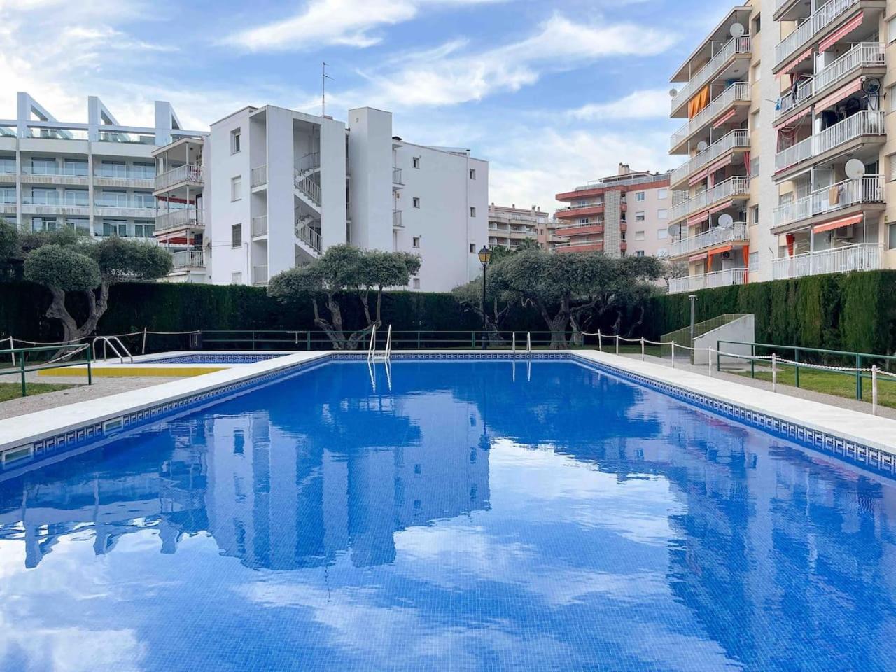 Hostourist@salou Apartamento Familiar Con Piscina Apartment