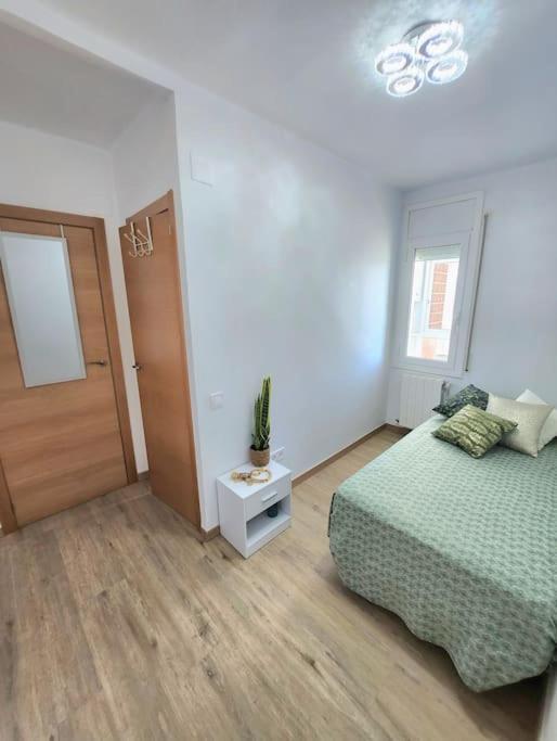 Appartement Large In Front Of The Beach! Withparking Salou