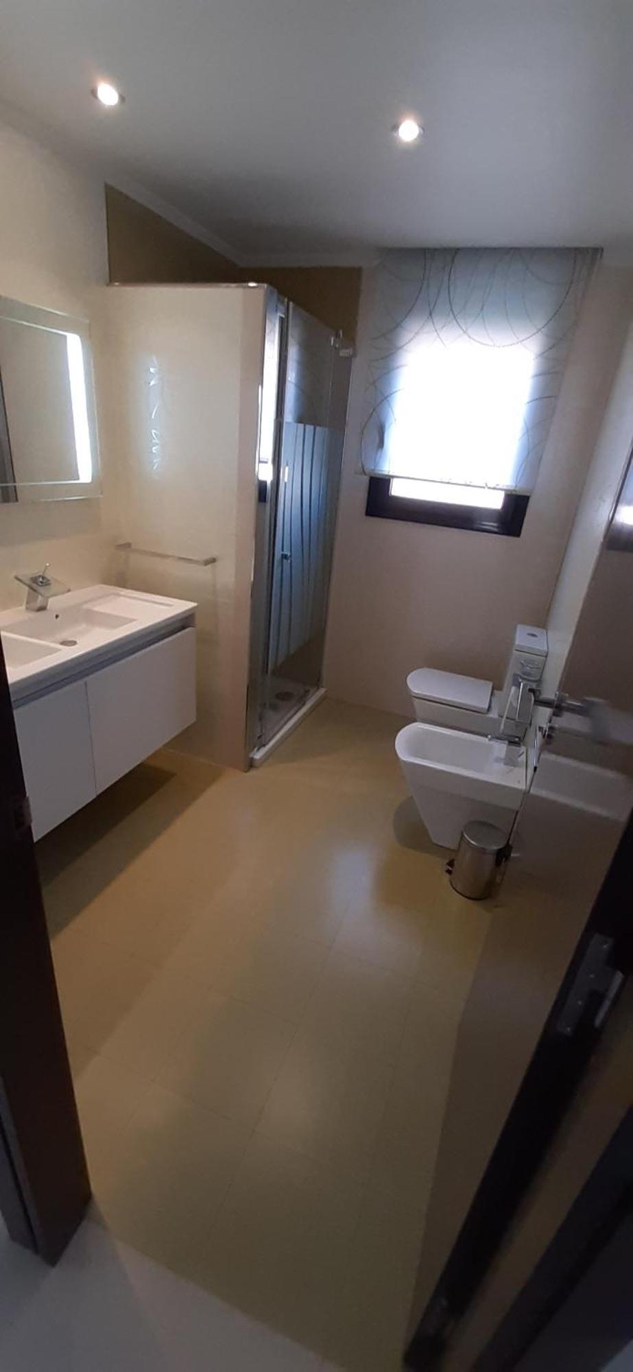 Holiday home De Lujo Con Jardin, Piscina Y Aparcamiento Todo Privado. *