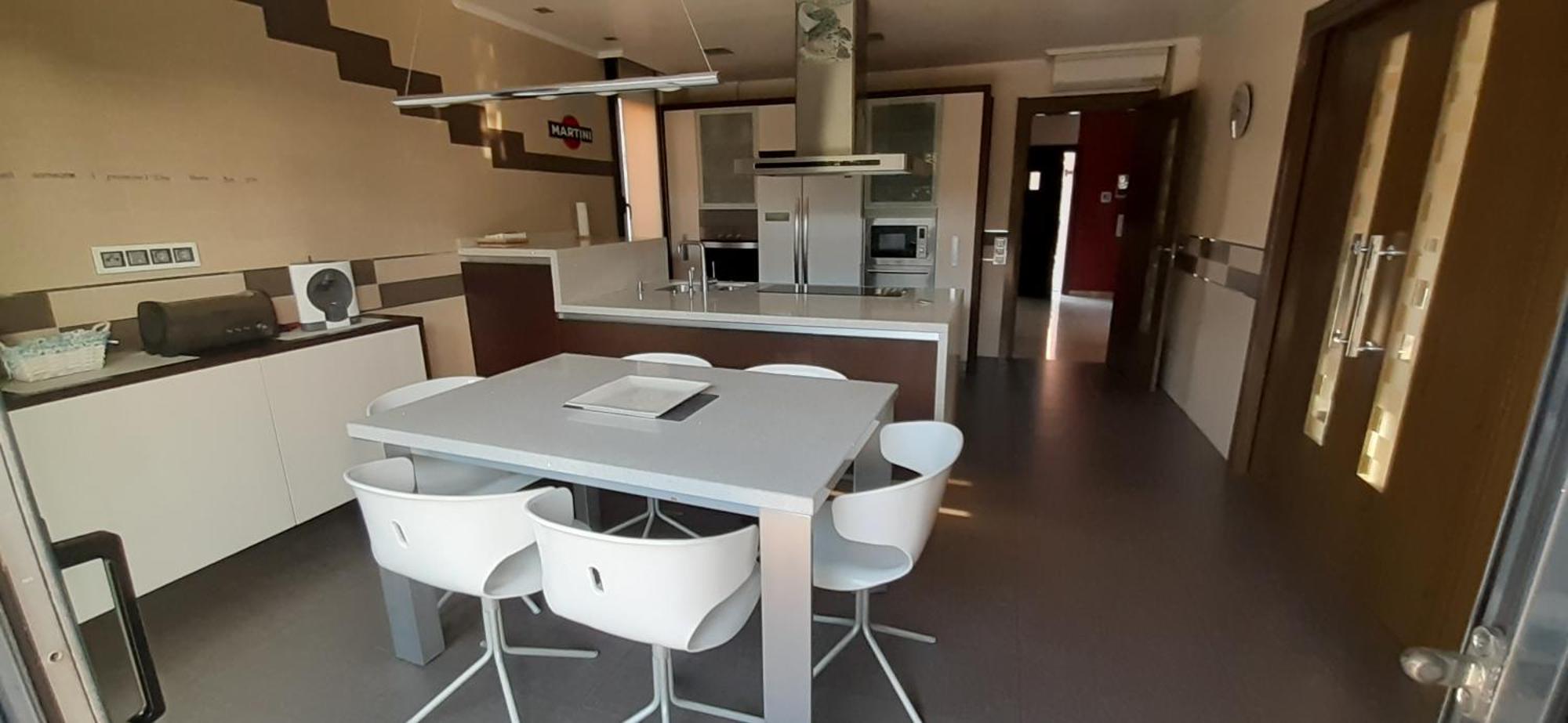 De Lujo Con Jardin, Piscina Y Aparcamiento Todo Privado. * Salou