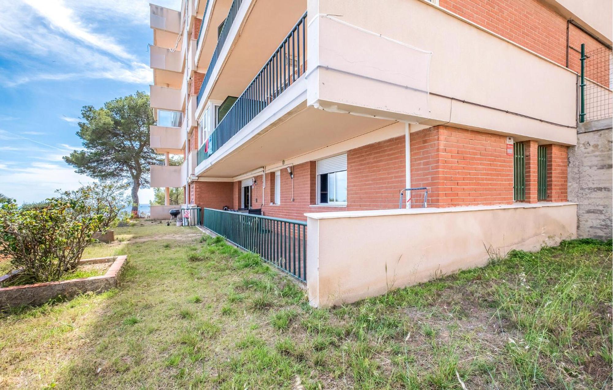 Apartment In With House Sea View