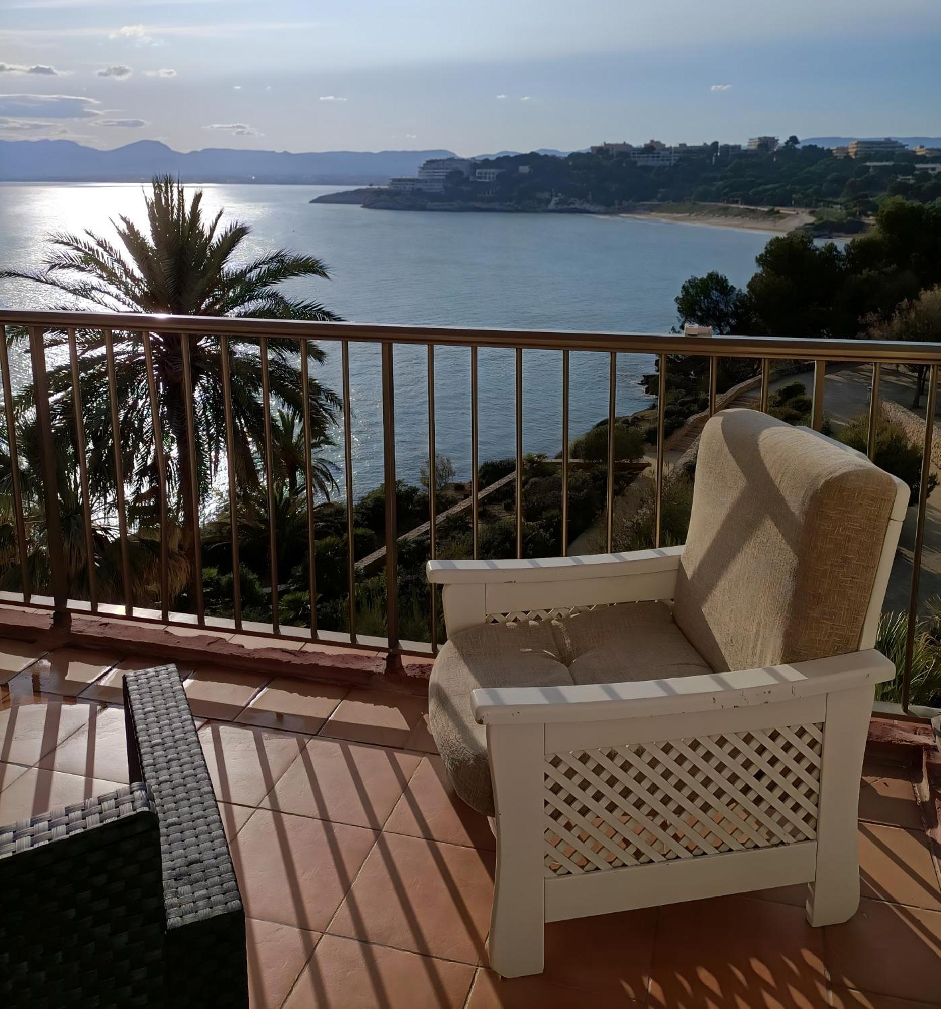 For A Sant Jordi Sunset Apartment *