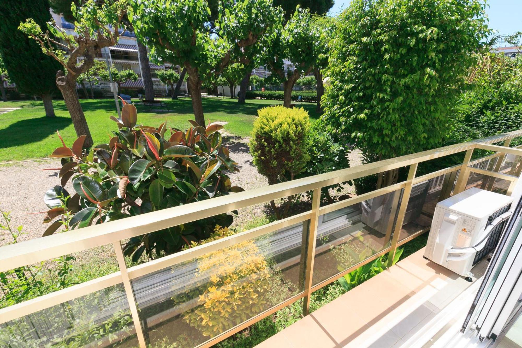 Uhc Reus Camp I Mar Apartment Salou