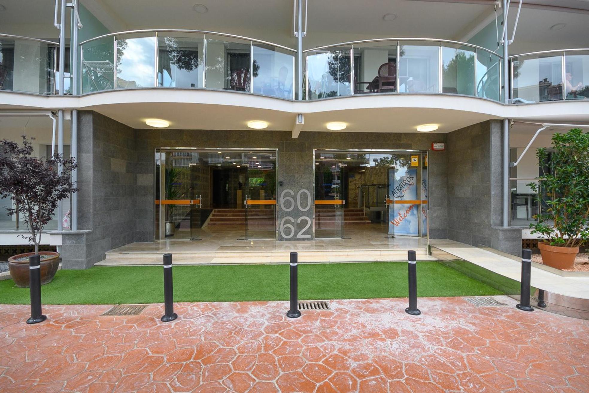 Albatros Premium Sea View Apartment Salou