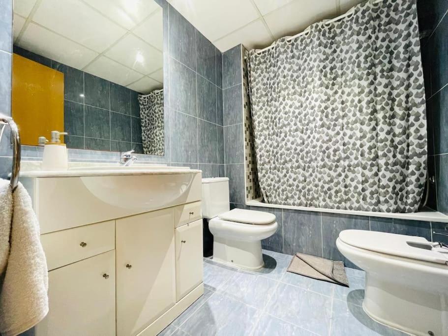 Apartment Familiar Con Piscina Y Parking