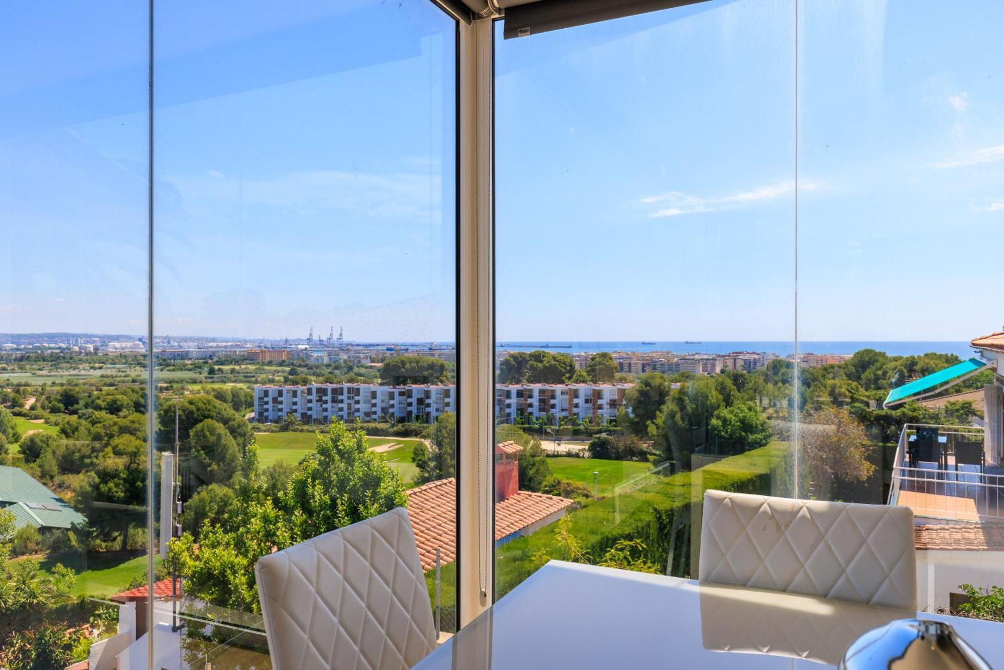 Panoramic - Only Families Villa