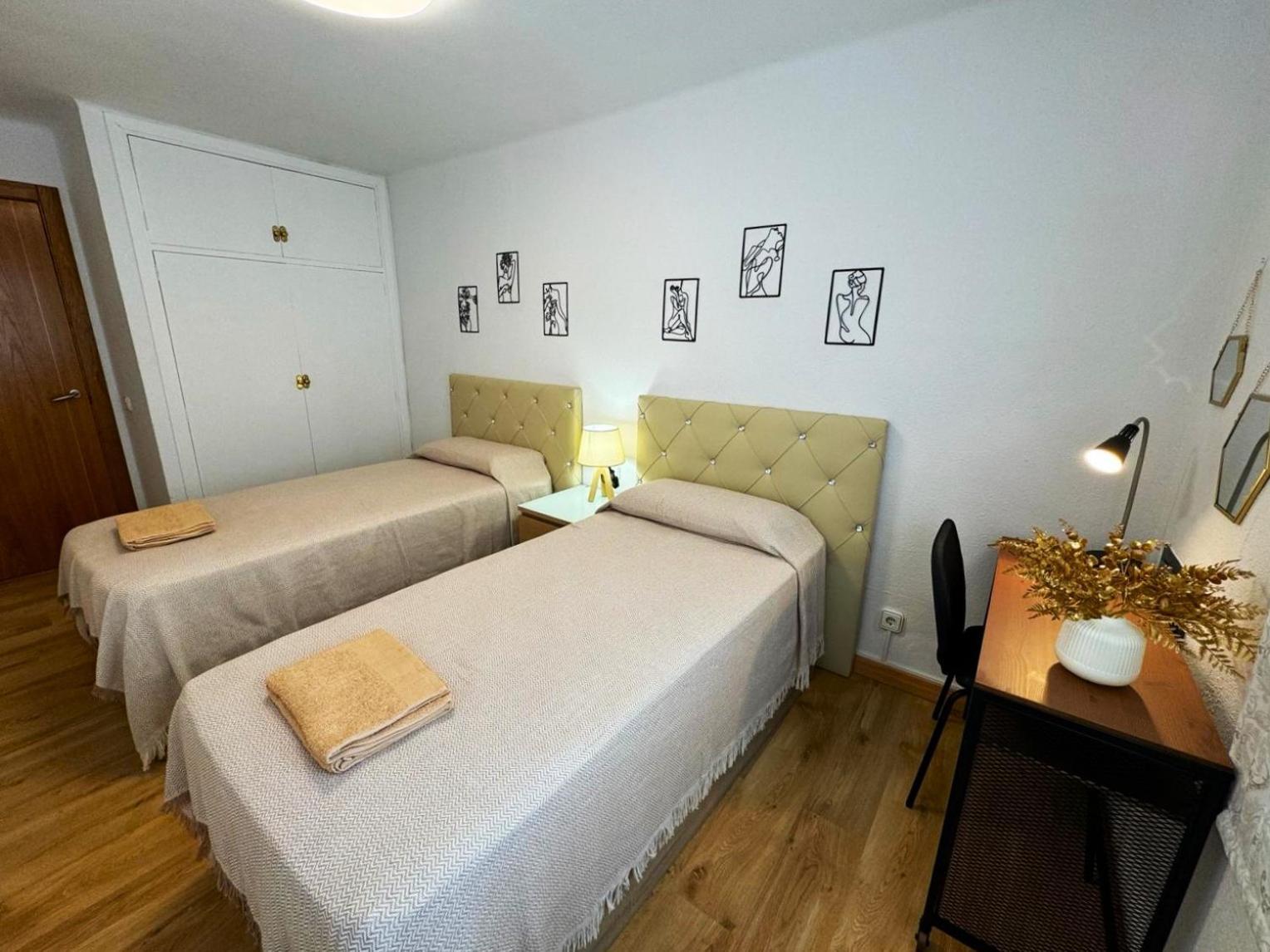 Barbastro Apartment