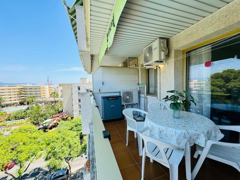Renovado Y Moderno Espacio Con Piscina Y Vistas
