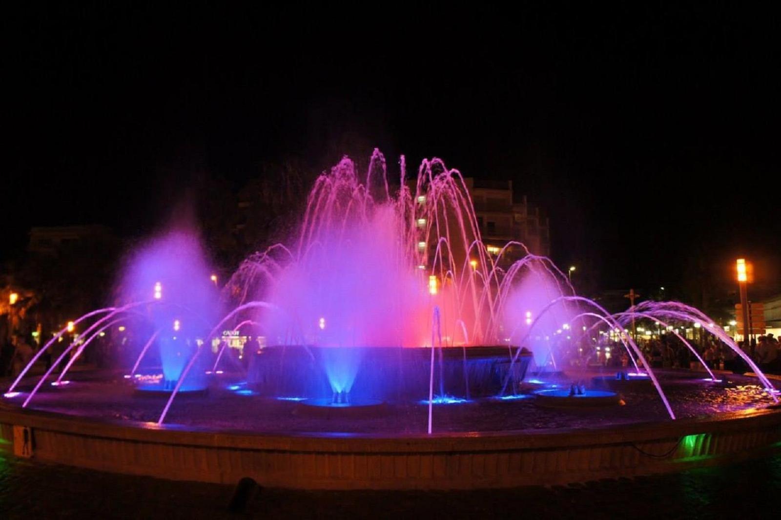 Fuente Planetcostadorada * Salou