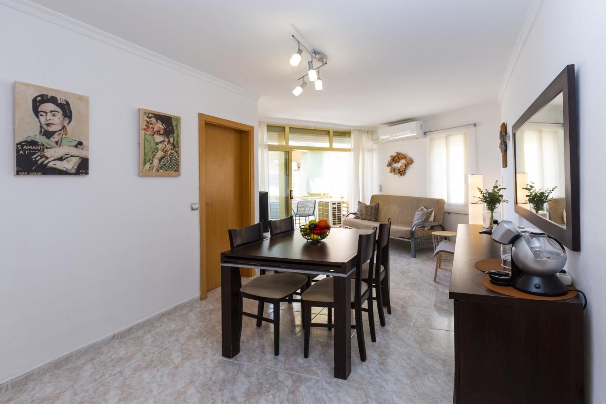 Fuente Planetcostadorada Apartment *