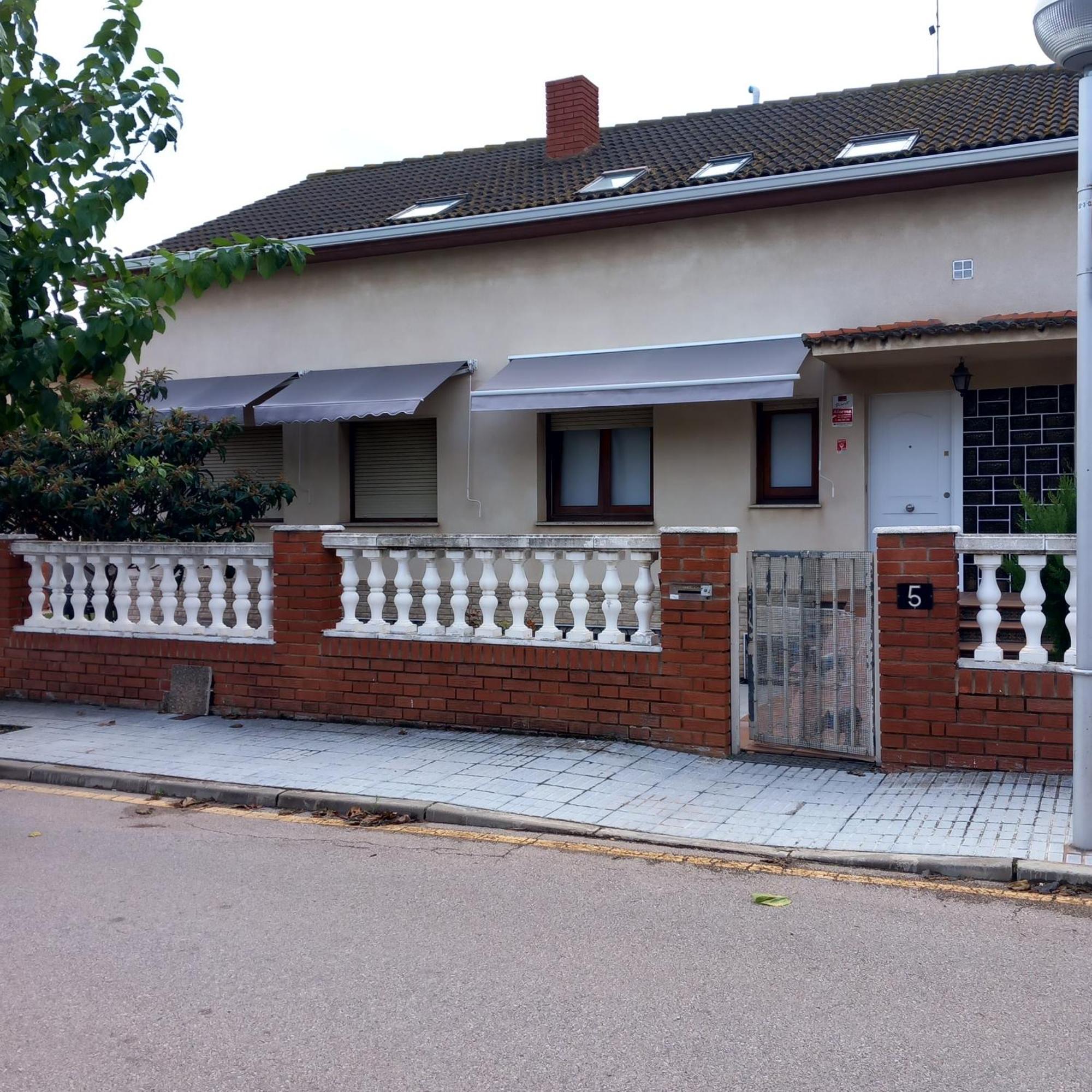 чалет у татьяны здаётся один этаж 175кв м Holiday home