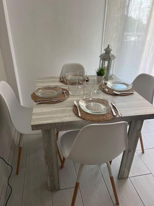 De 2 Apartment *