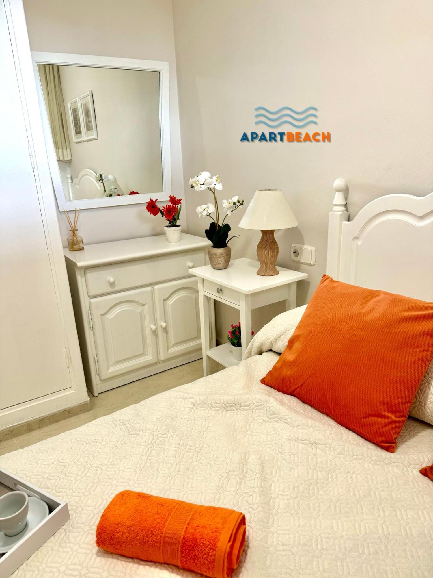 Apartbeach San Sebastian Junto Playa Larga Y Cala Dorada Appartement