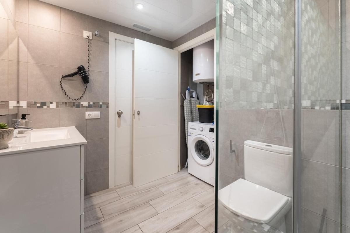 Salou-cordoba-center-pool-2bed-portavntura-aa-wifi16 *