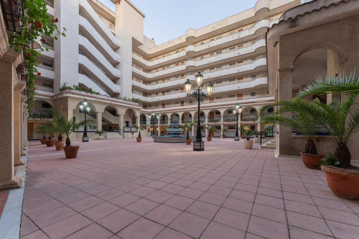 Salou-cordoba-center-pool-2bed-portavntura-aa-wifi16