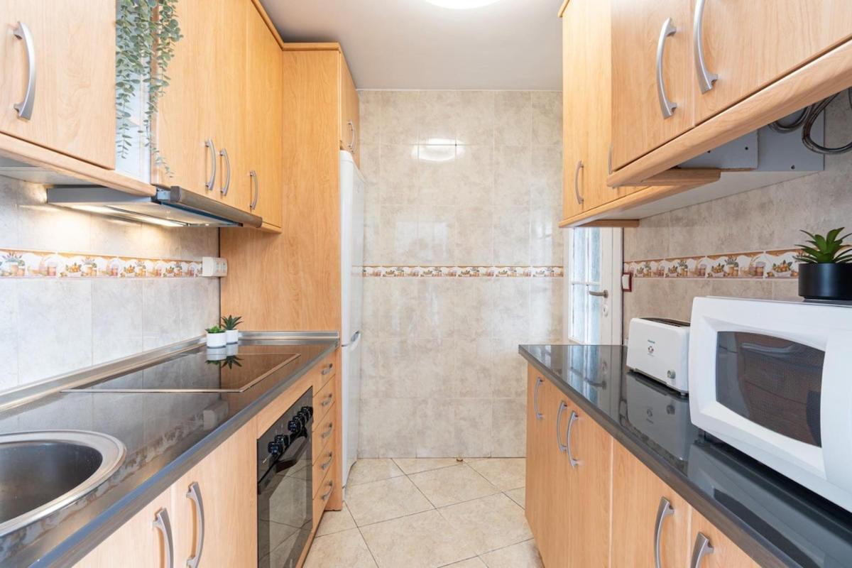 Apartamento -2hb-4pax -beach-sea View-ac-wifi15