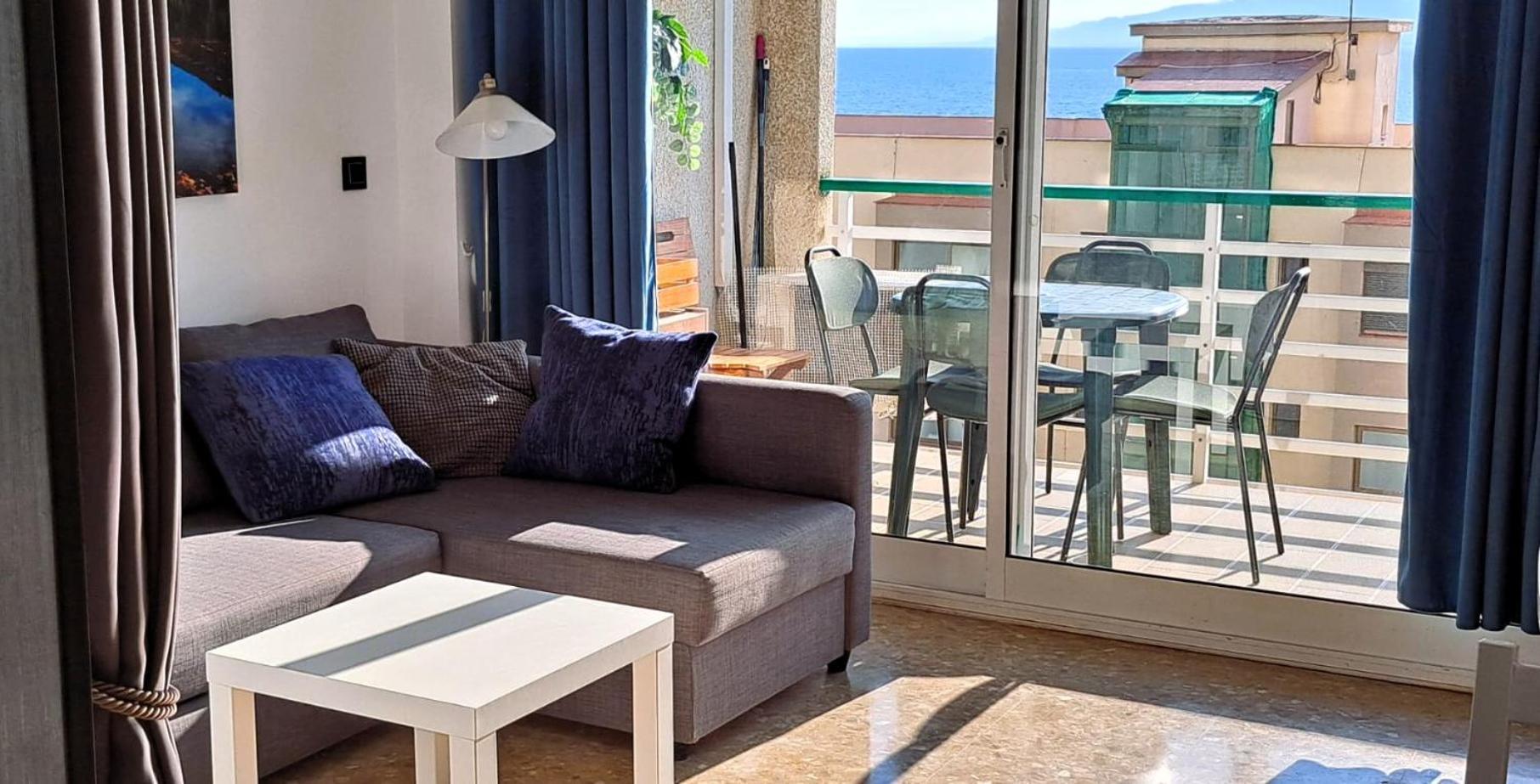 Apartment Paradis, Stunning Sea View & Close Center Salou