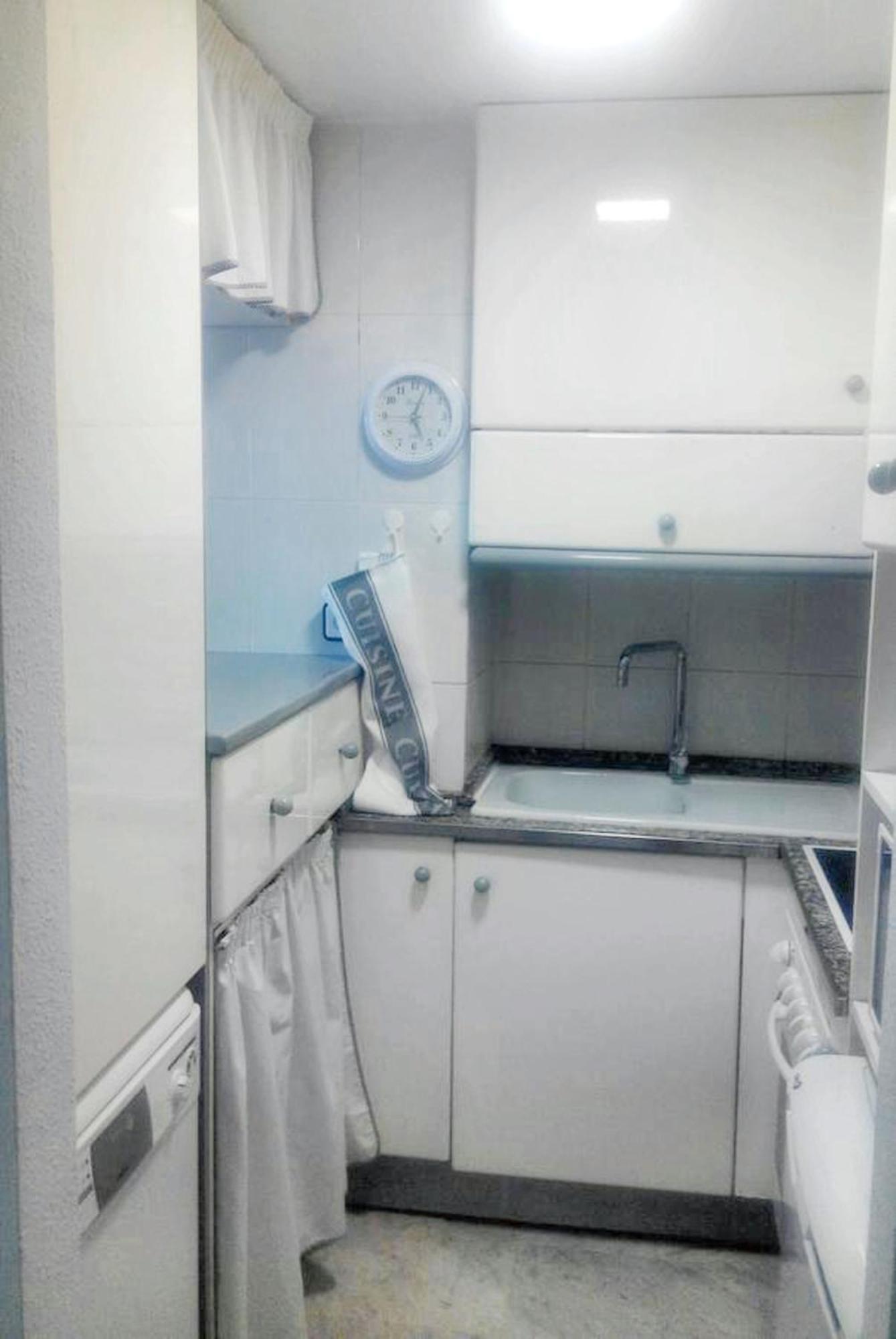 Comfortable In With Shared Pool 52 M² Apartment