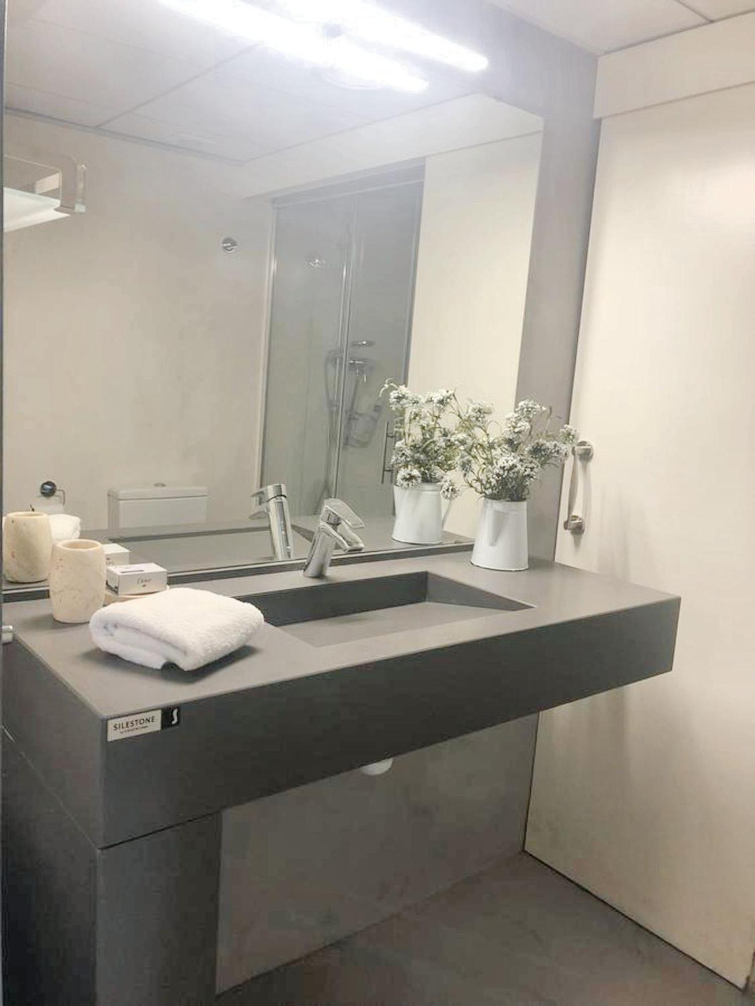 Comfortable In With Shared Pool 52 M² Apartment