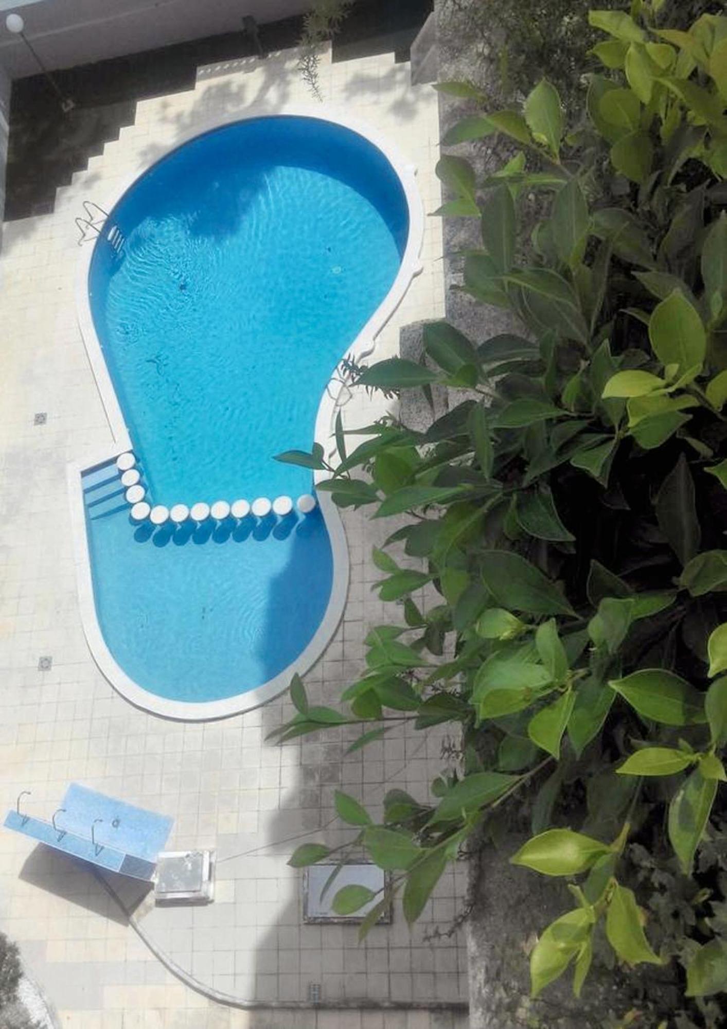 Comfortable In With Shared Pool 52 M²