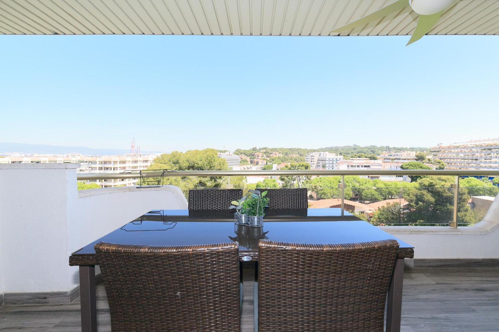 Uhc Arquus Apartment Salou