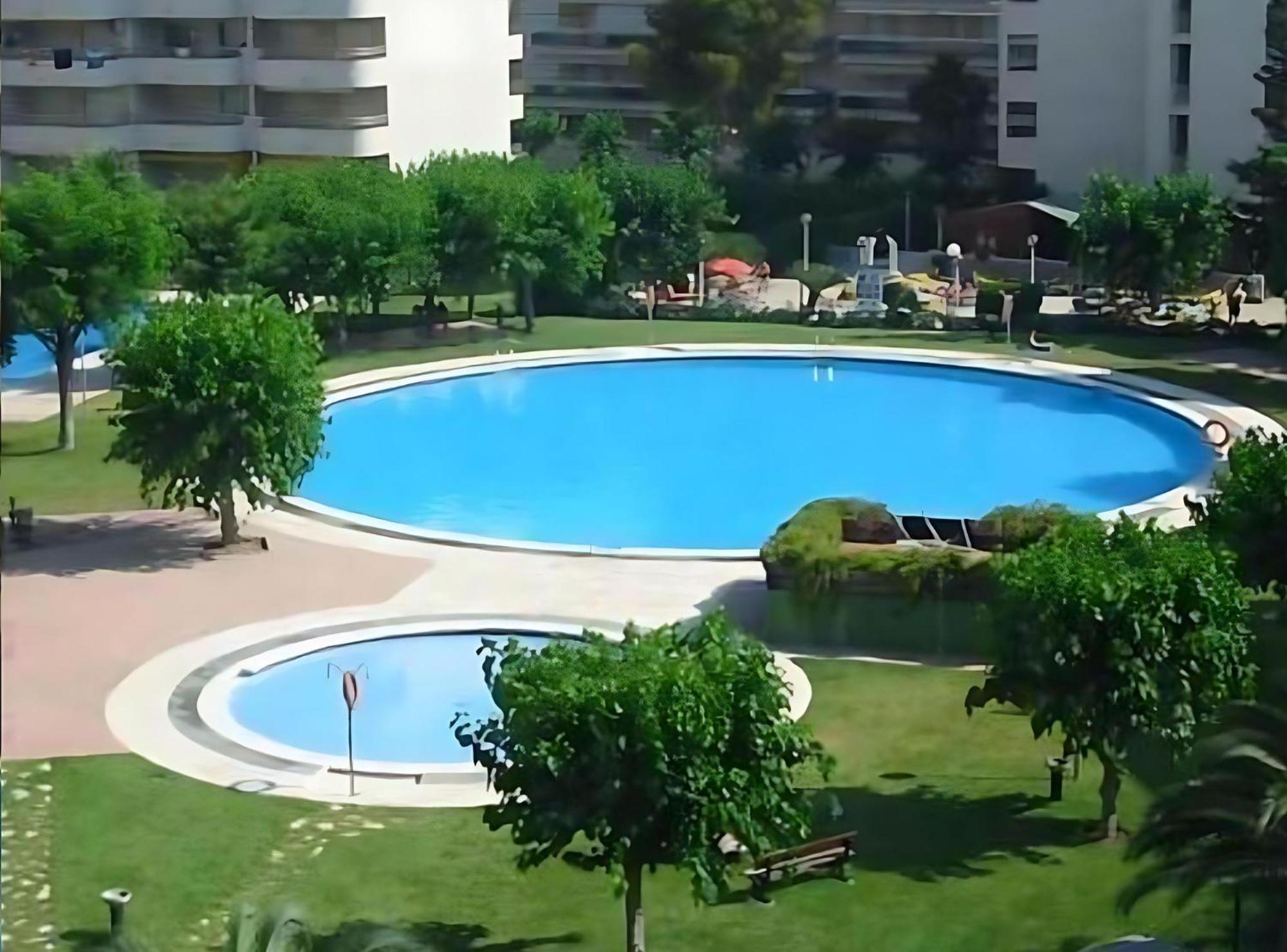 Apartment 520 - Golden Coast Paradise *