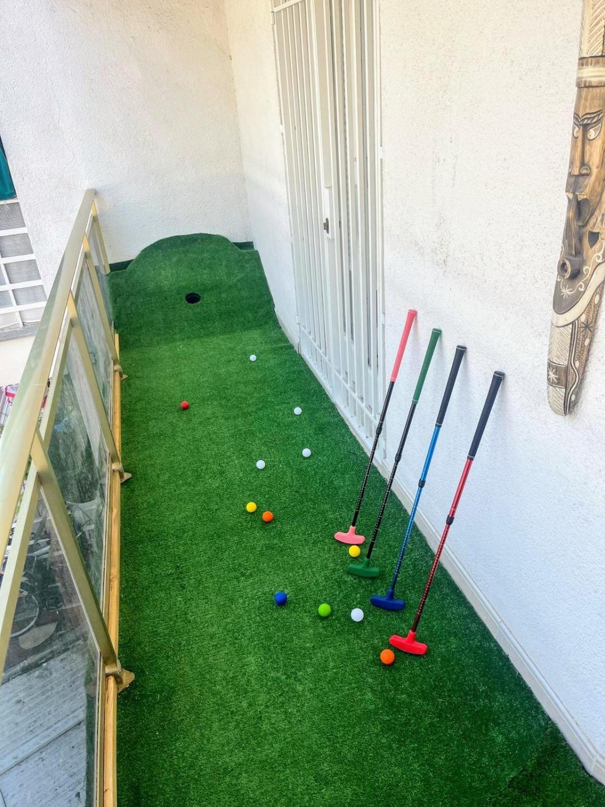 Tropical Terraza Con Minigolf * Salou