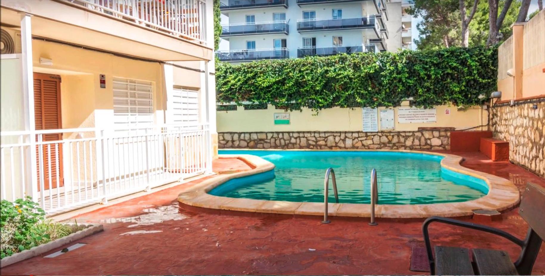 Aura In Renovated With Air Condition Apartment Salou
