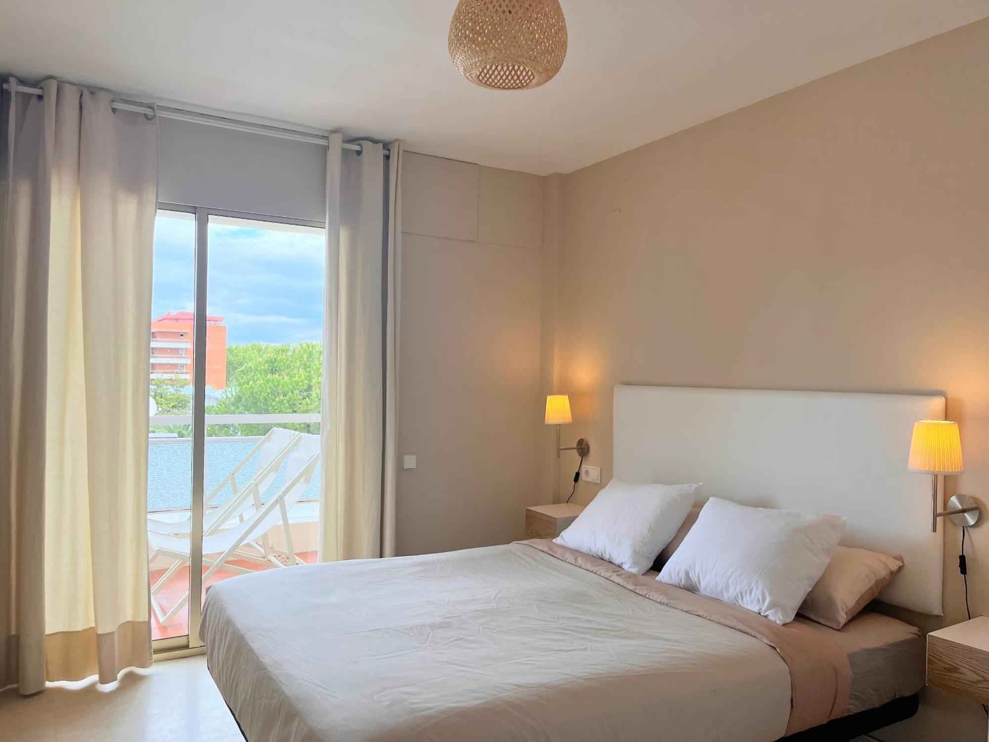Thalassa Luxe Ocean View Apartment