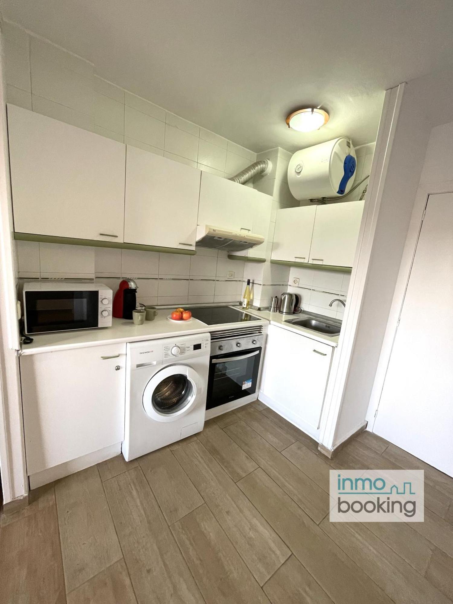 Arquus Iv , Centrico Y Con Piscina Apartamento