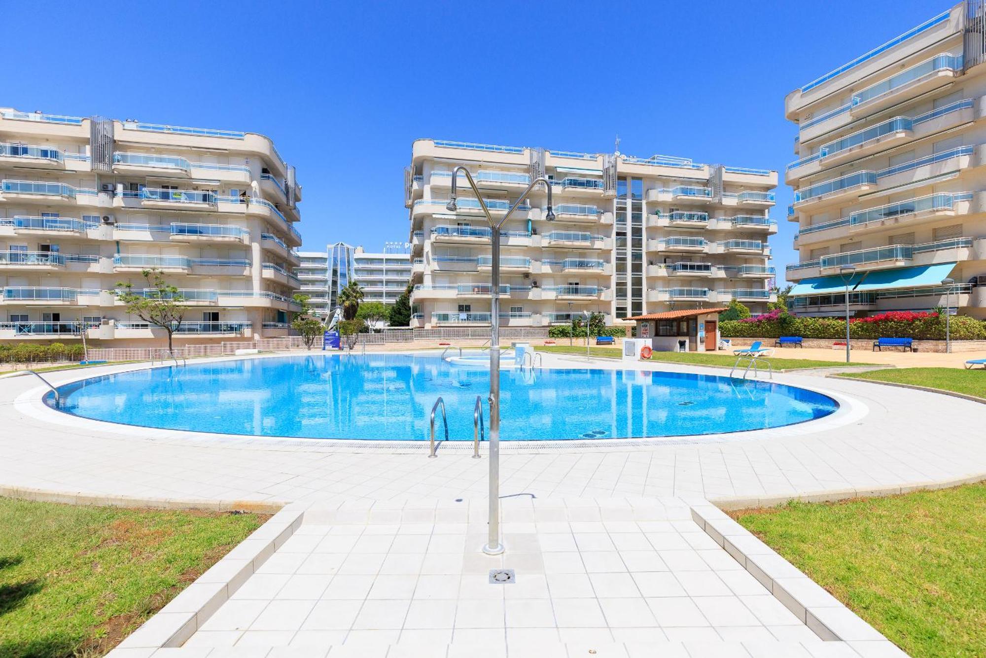 Apartment Uhc Larimar Family Complex Superior *