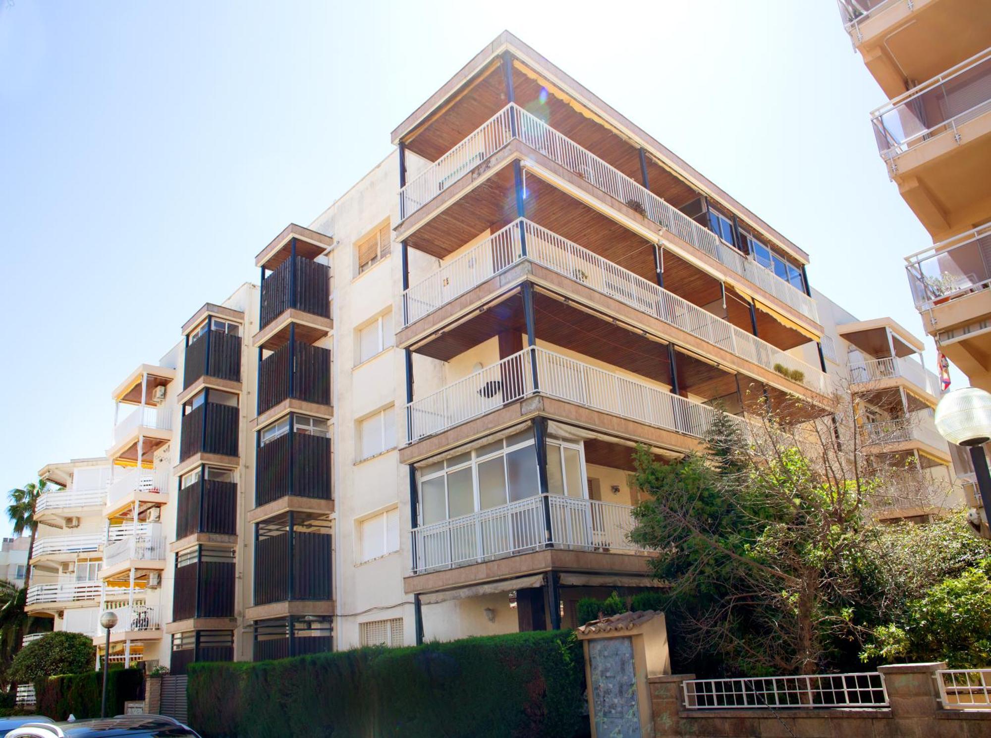Con Piscina A 100 M De La Playa Apartment *