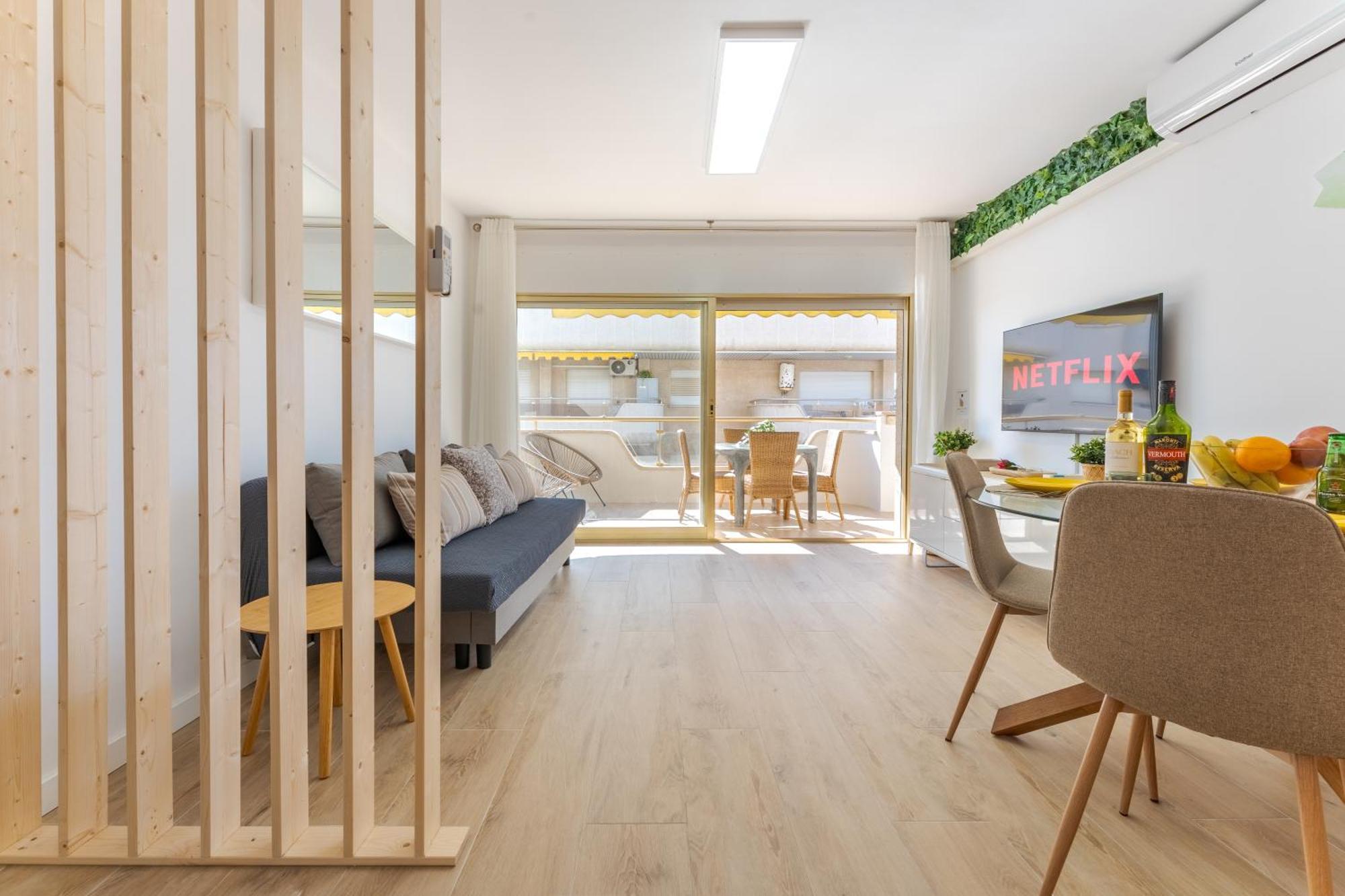 Arquus Little Hawaii Salou