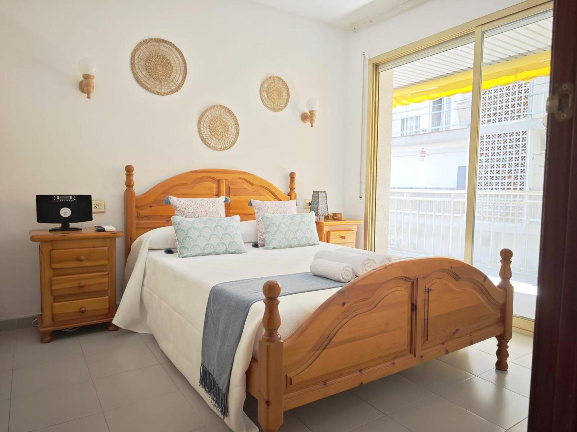 Reina 150m To With Pool And Balcony Near To Portaventura Salou