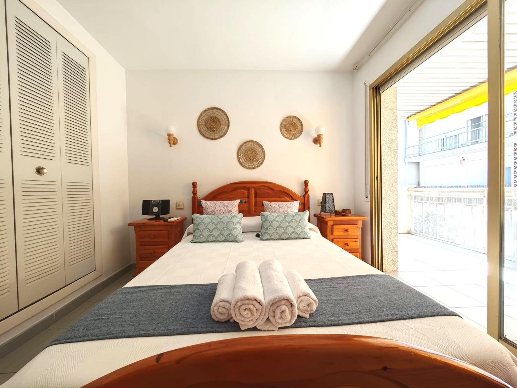 Reina 150m To With Pool And Balcony Near To Portaventura Salou