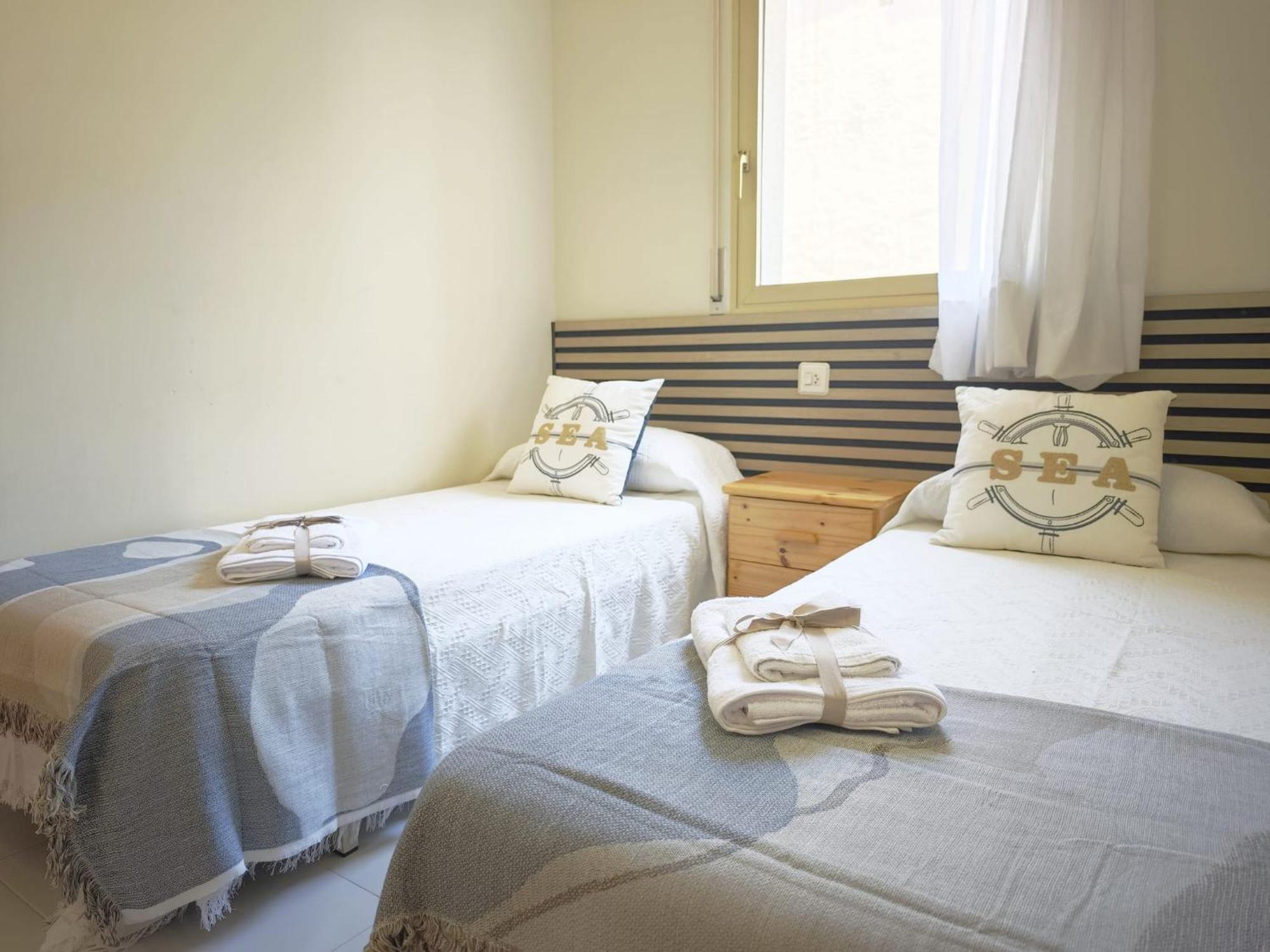 Reina 150m To With Pool And Balcony Near To Portaventura Apartment *