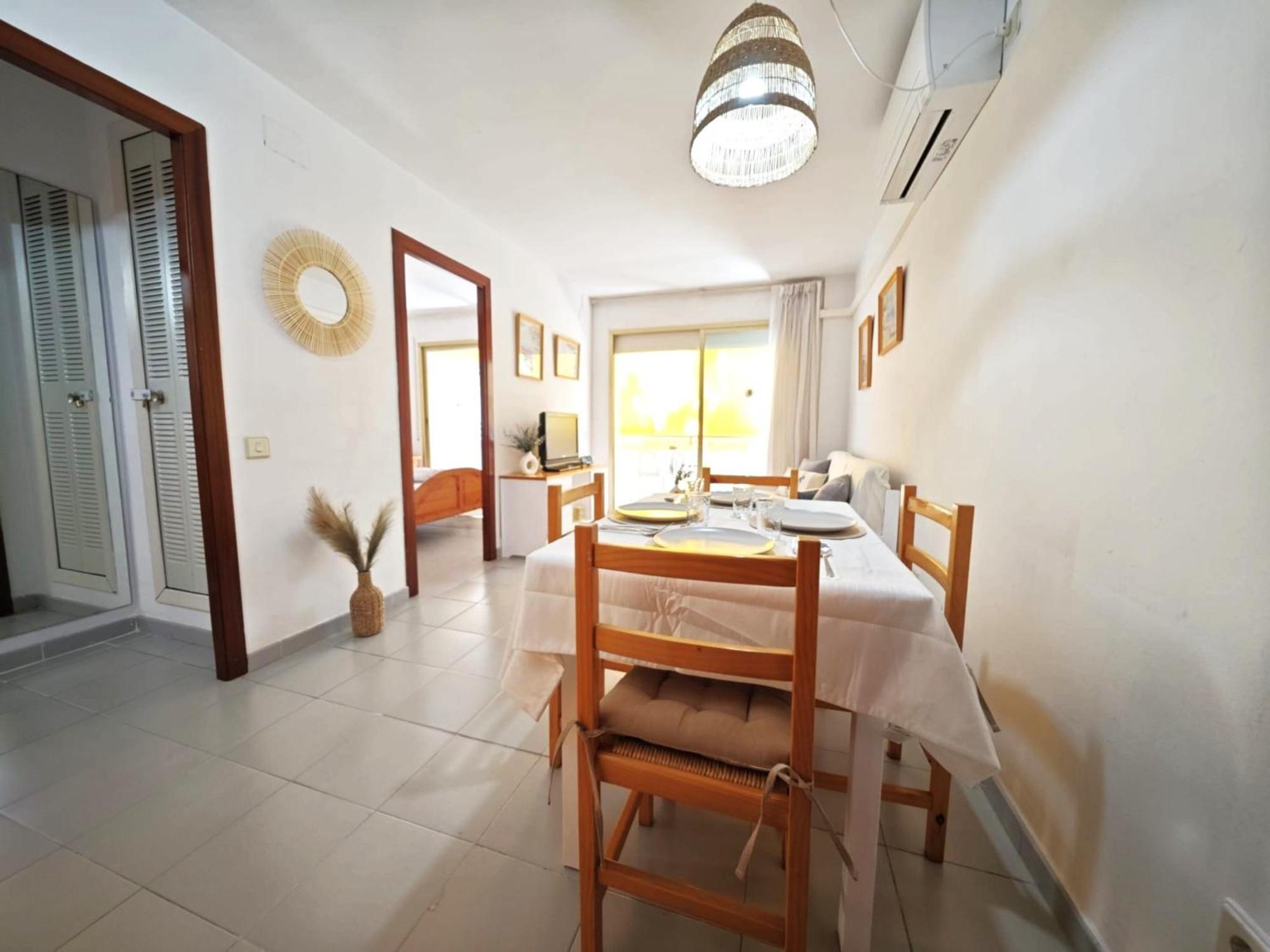 Reina 150m To With Pool And Balcony Near To Portaventura