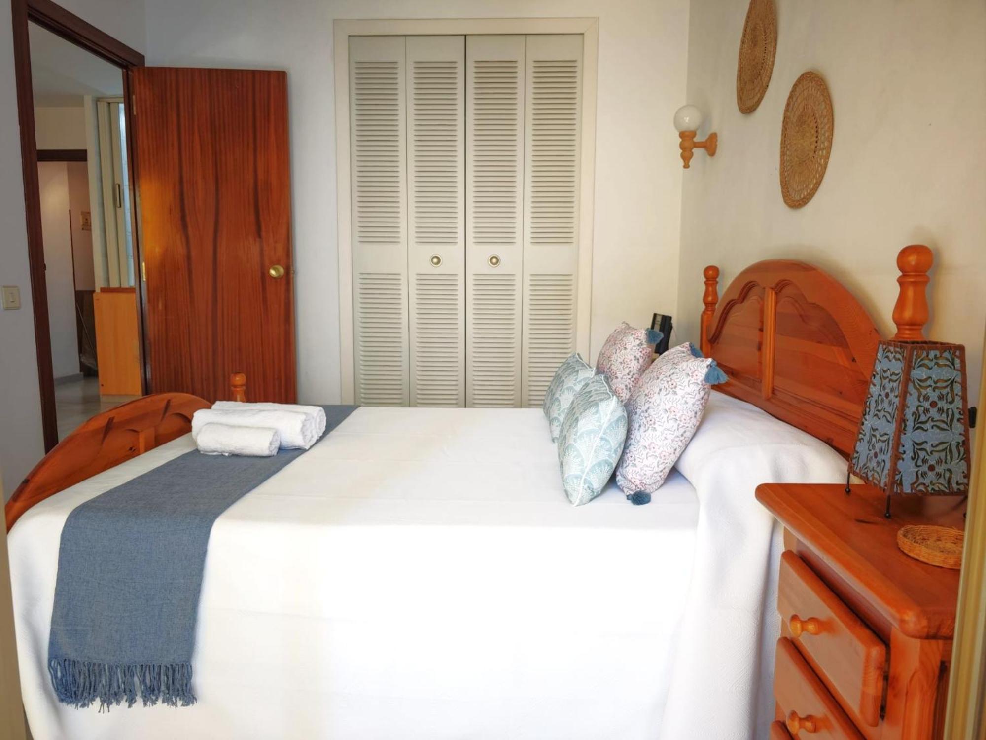 Reina 150m To With Pool And Balcony Near To Portaventura *