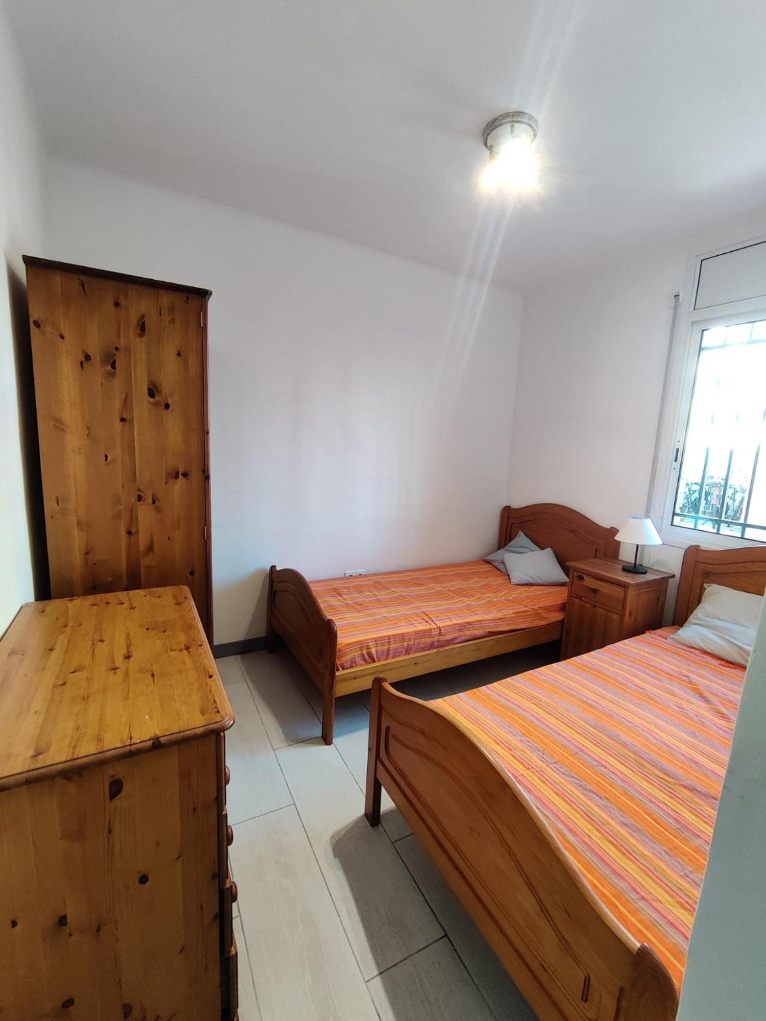 Gorgeous 4 Bed Apartment With Great Location Apartment Salou