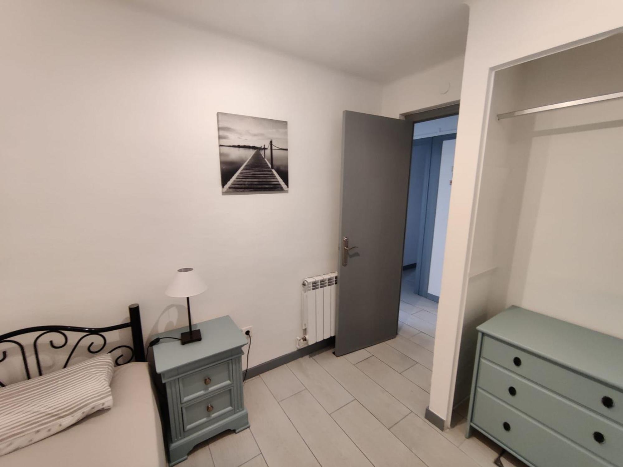 Gorgeous 4 Bed Apartment With Great Location