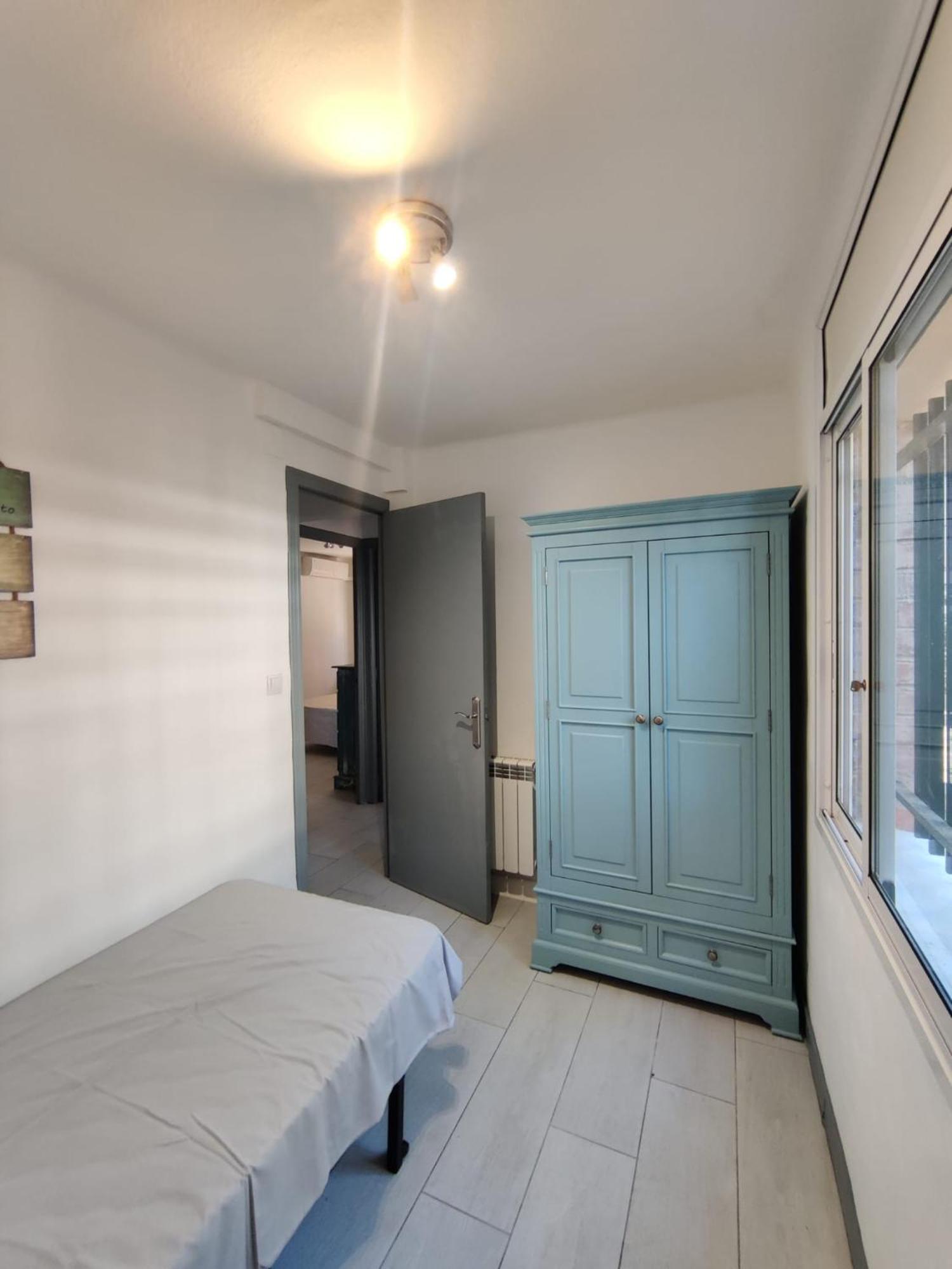 Apartment Gorgeous 4 Bed Apartment With Great Location *