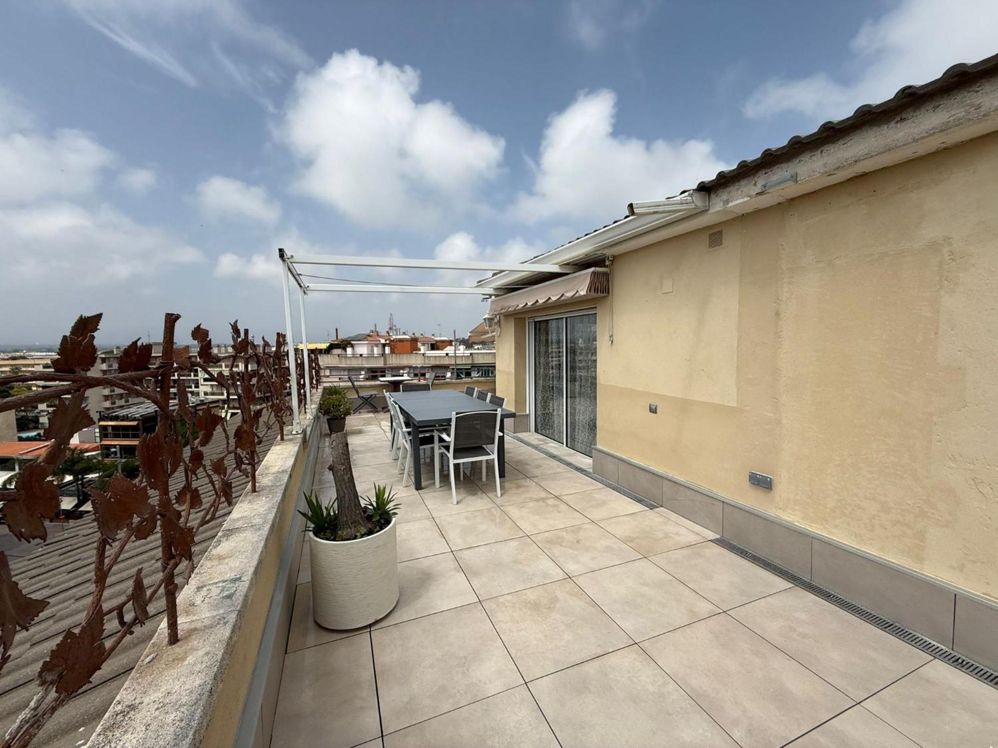 Amposta Apartment *