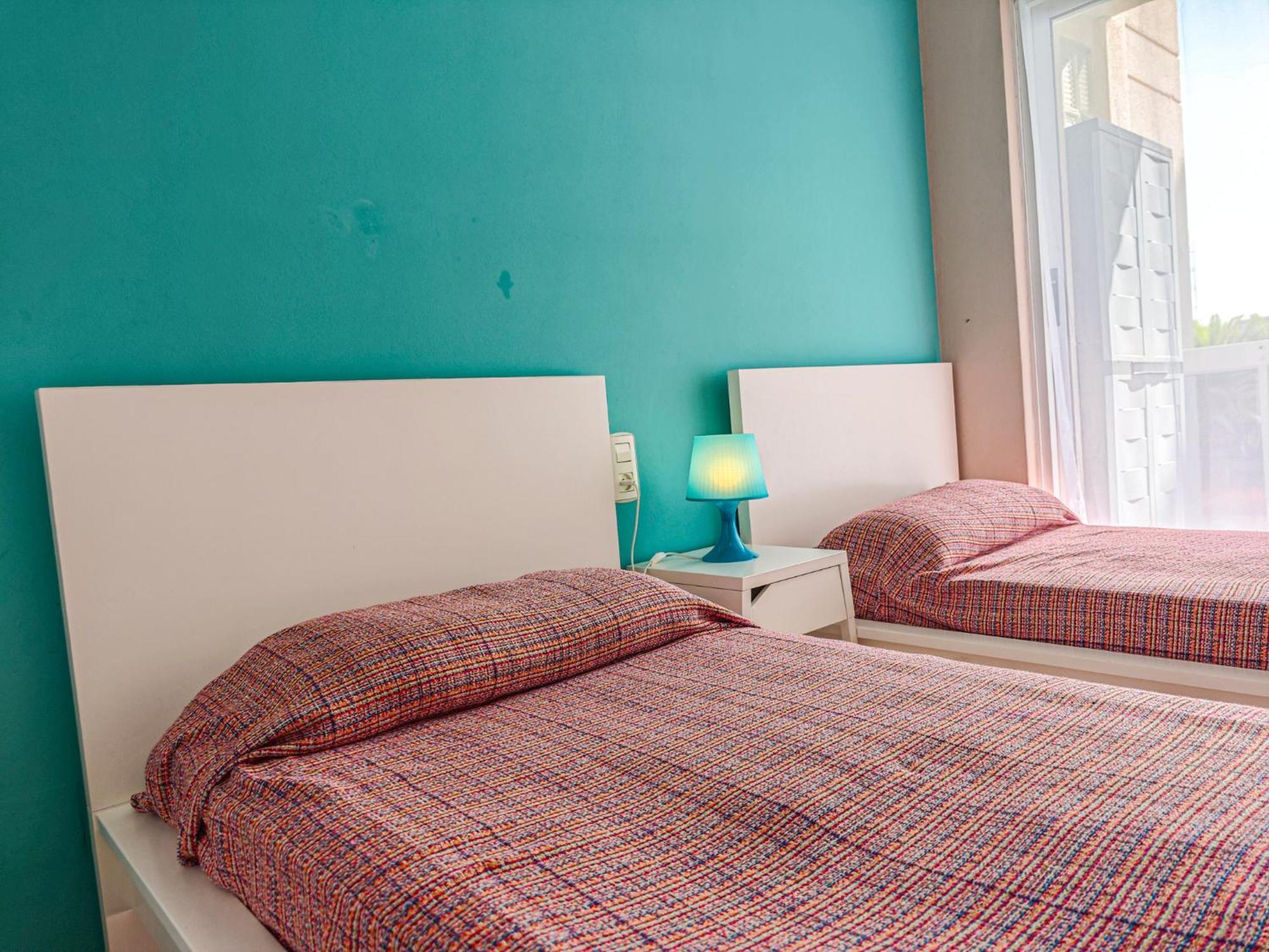 Litoral Costa Dorada - Living Park Only Families Apartment
