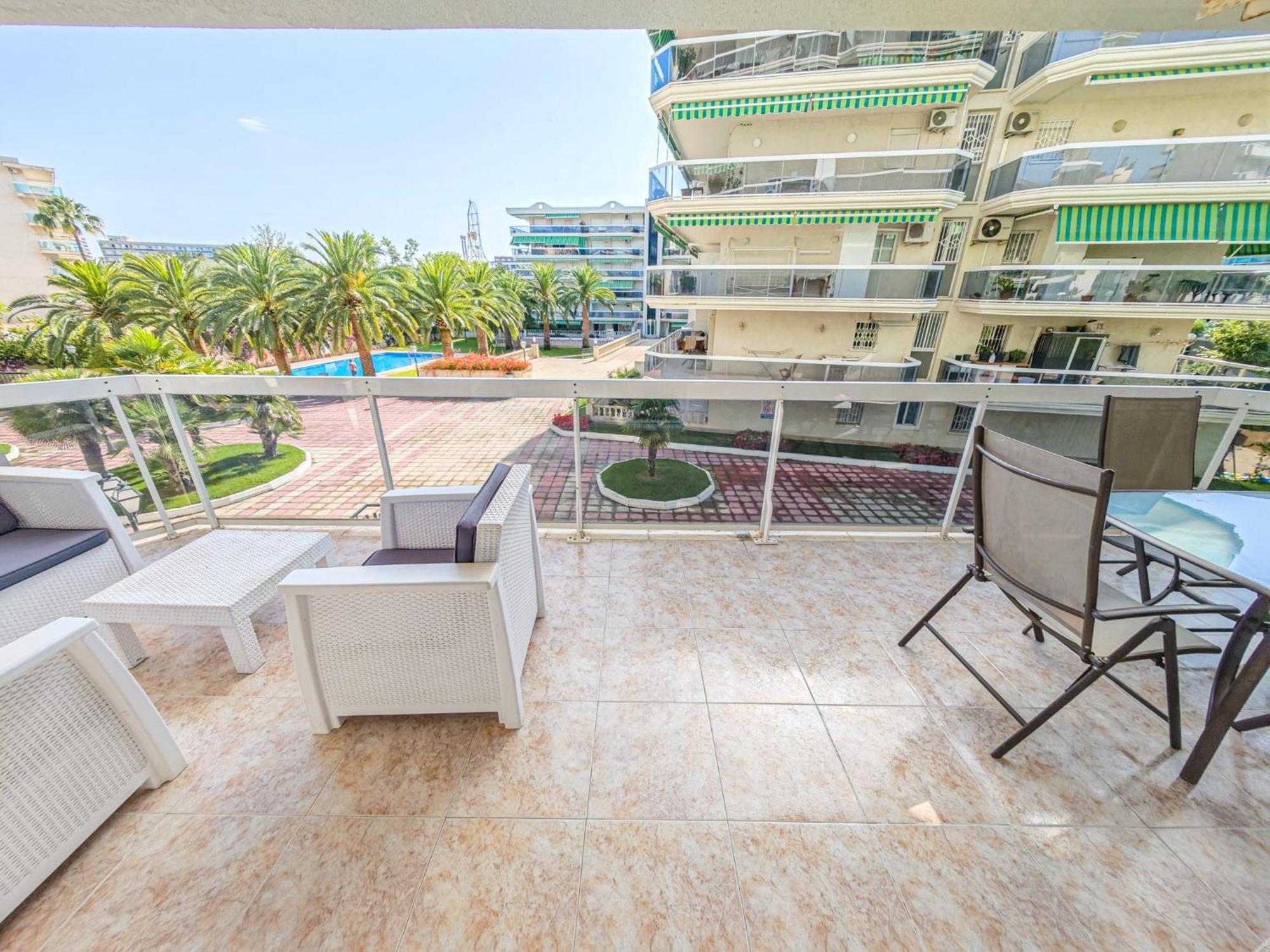 Apartment Litoral Costa Dorada - Living Park Only Families *