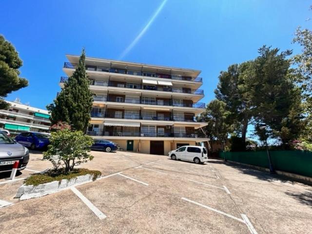 Apartment Sunandbed Cyes *