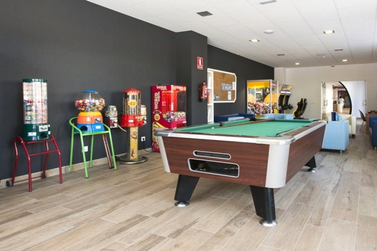 California Apartment *