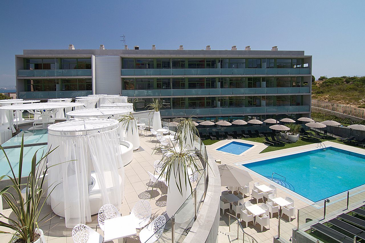 Four Elements Aparthotel