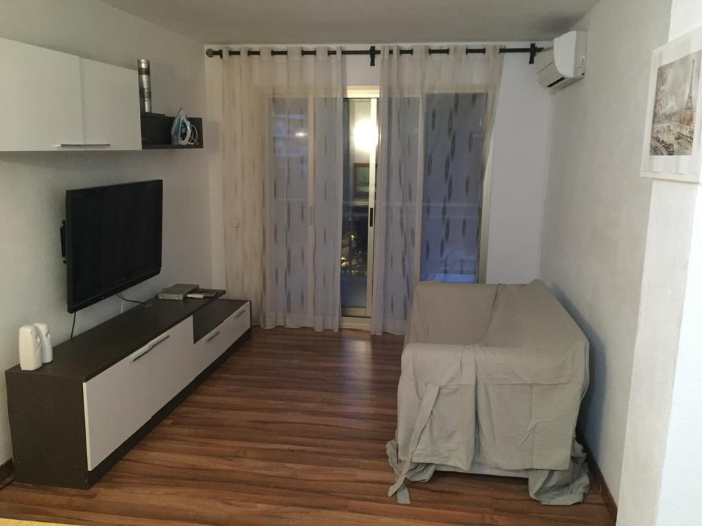 Apartment On Calle De Murillo 5 *