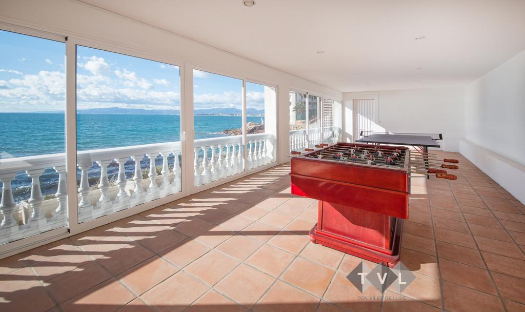 Beachfront Apartment Brussels Salou